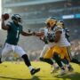 Packers Stun Eagles