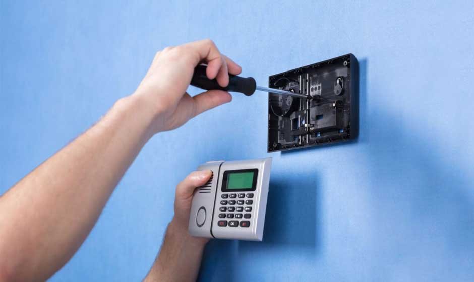 What Are the Pros and Cons of Installing an Intruder Alarm