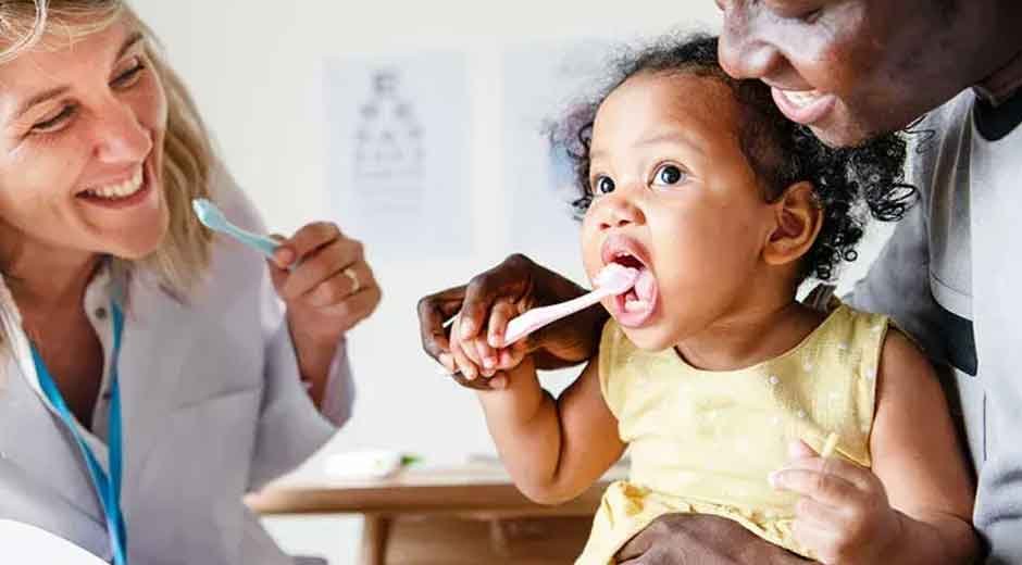 When-Should-Your-Child-First-Visit-the-Dentist