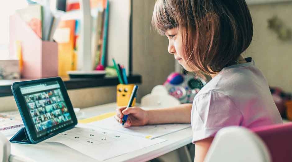 How Students Can Turn Their Online Class Routine Into a Winning Season