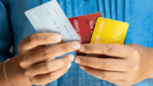 How-Credit-Card-Issuers-Handle-Delinquent-Accounts
