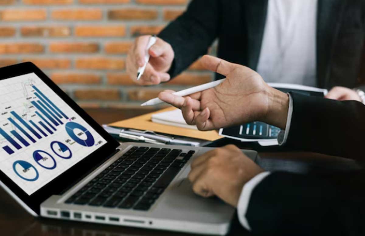 How Growing Businesses Use Financial Outsourcing to Scale Across Borders